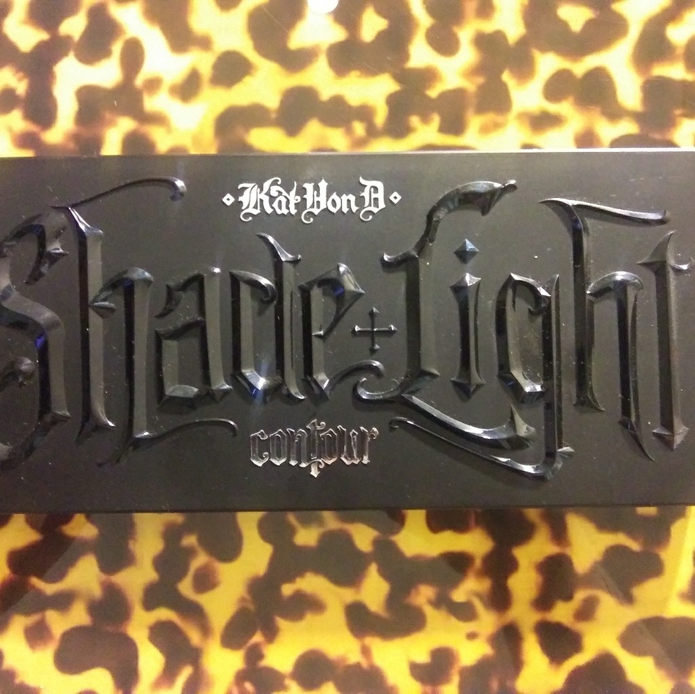 Kat von d shade and light contour palette